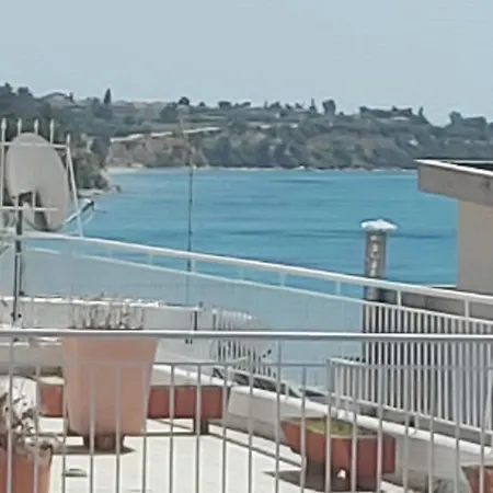 דירה Grcka Reni Greece Penthaus 3 *
